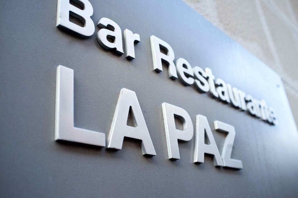 Hotel La Paz Jaca Zewnętrze zdjęcie