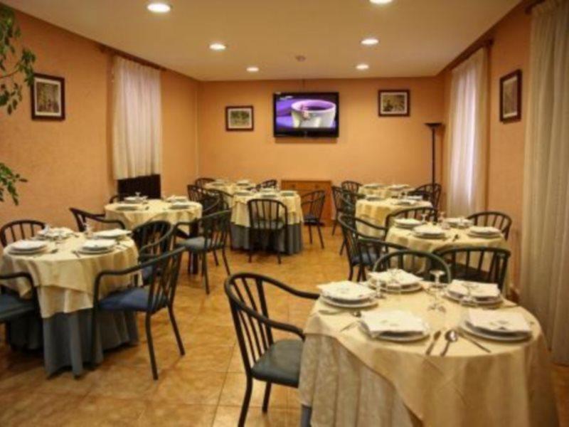 Hotel La Paz Jaca Zewnętrze zdjęcie